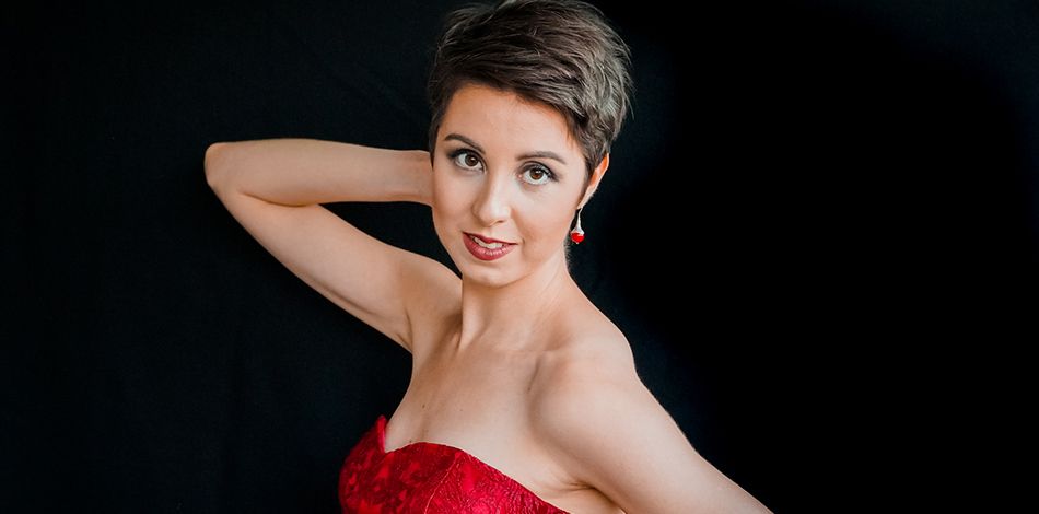 La soprano Beatriz de Souza, exalumna de la Fundación Conservatori Liceu, triunfa en la Ópera de Oviedo