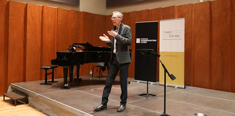 La masterclass del contratenor Robert Expert da el pistoletazo de salida del Liceu Cambra 2021