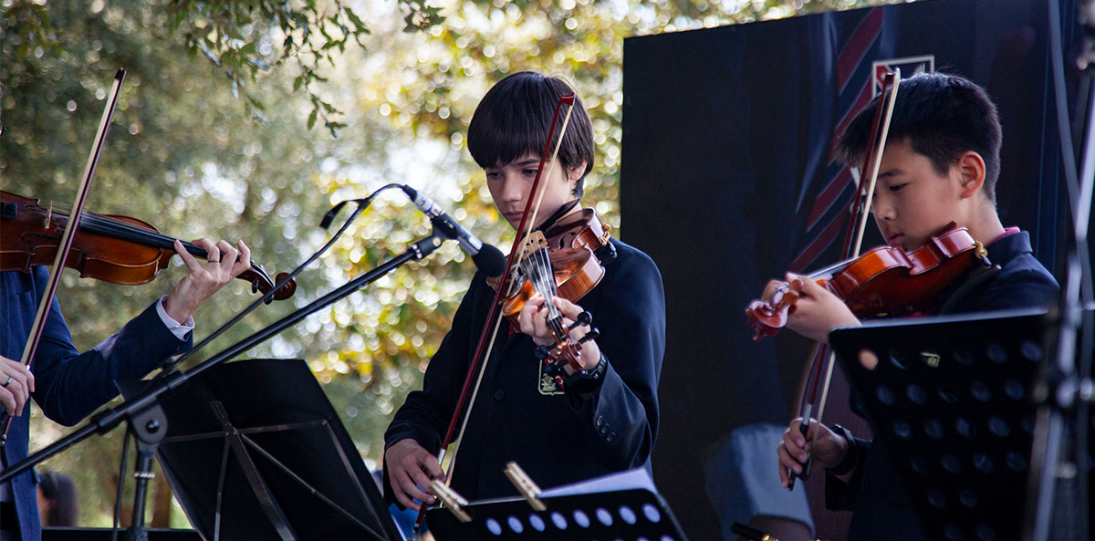 El colegio Viaró celebra el 15º aniversario de su escuela de música, vinculada a la Fundació Conservatori Liceu