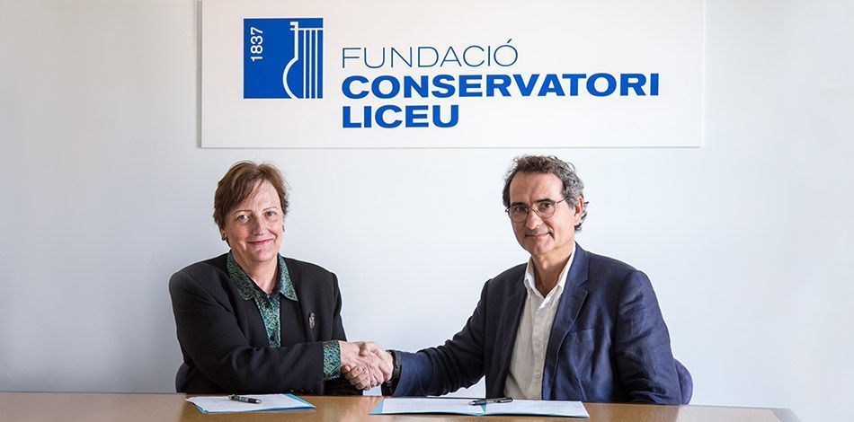 Signatura conveni Escola IPSI