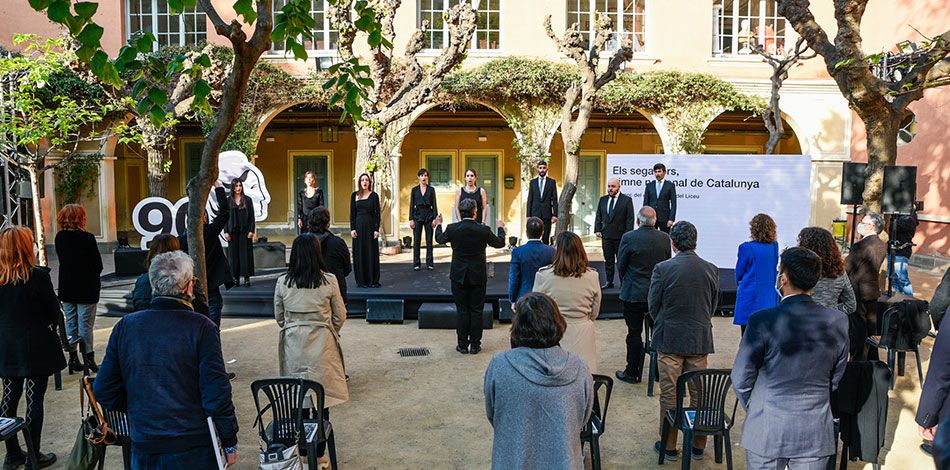 El Cor de Cambra del Conservatori Liceu va participar a l’acte institucional de commemoració del 90è aniversari de la proclamació de la República organitzat per la Generalitat de Catalunya