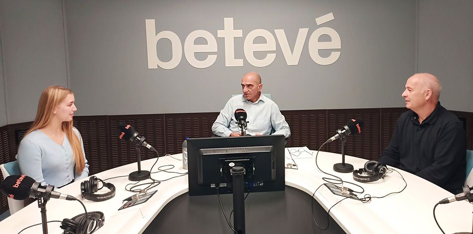 “Sota llamps i trons”, un nou programa de música clàssica a Betevé Ràdio, presentat i dirigit per Alfred Rodríguez Picó, amb el mecenatge de Fundació Damm i Fundació Conservatori Liceu