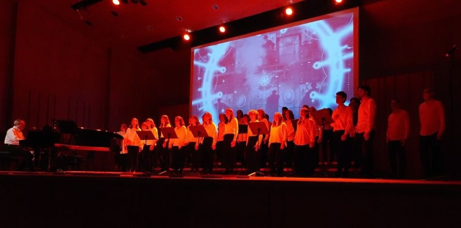 L’Auditori Conservatori Liceu acull el concert Tocar el Cel de la Coral Sant Medir