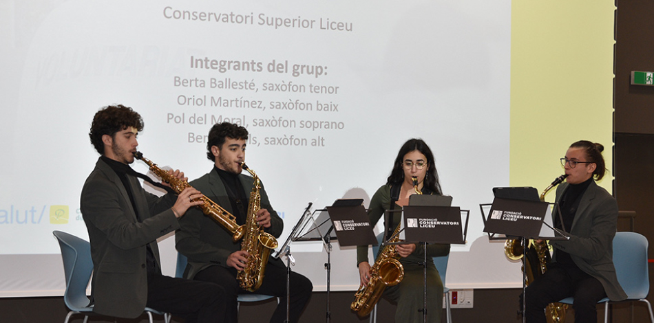 Gènesi Quartet, format per alumnes del Conservatori Superior Liceu, participa en l’acte d’agraiment a les persones voluntàries de la Corporació de Salut del Maresme i la Selva