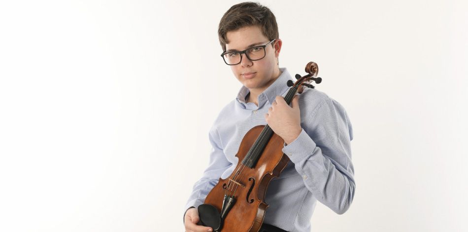 Enric Moya, alumne i becari del Liceu Júnior, guanyador del Concurs Internacional de Cambra i de Violí a França