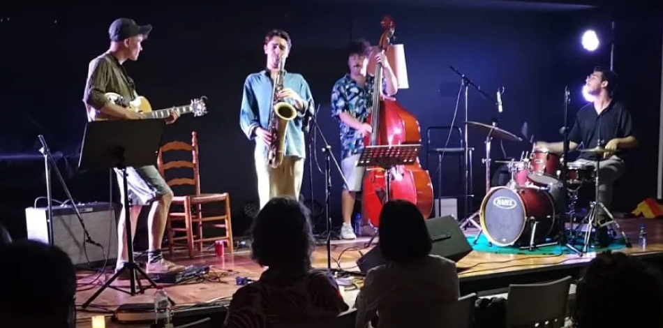 Un grup de jazz format per alumnes del Conservatori Superior Liceu actúa al 15è Festival de Jam Sessions de Sant Vicenç dels Horts
