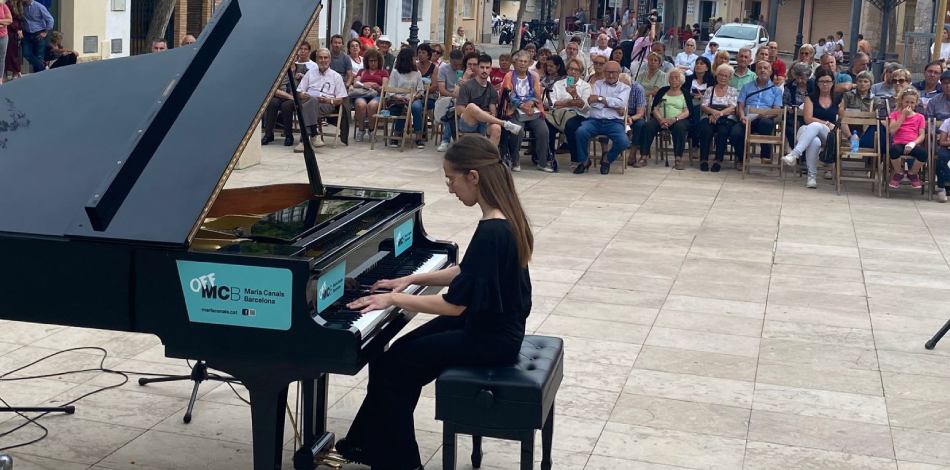 Alumnes de piano del Conservatori Superior Liceu participen a “El Maria Canals porta cua” del Concurs Internacional de Música Maria Canals