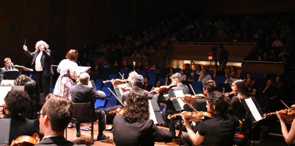Marta Mathéu, professora del Conservatori Liceu, visita Colòmbia per participar com a solista en el VI Concert de la Temporada de l'Orquestra Simfònica EAFIT i impartir classes magistrals a Bogotà i Medellín