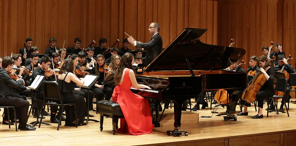 Alba Llorach, exalumna del Centre Superior de la Fundació Conservatori Liceu, guanyadora d’una Beca de la Fundació La Caixa