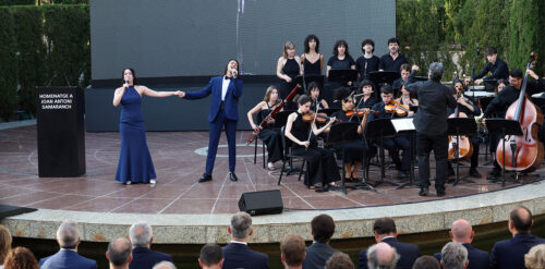 Estudiants del Conservatori Liceu posen música a l’acte d’homenatge a Joan Antoni Samaranch