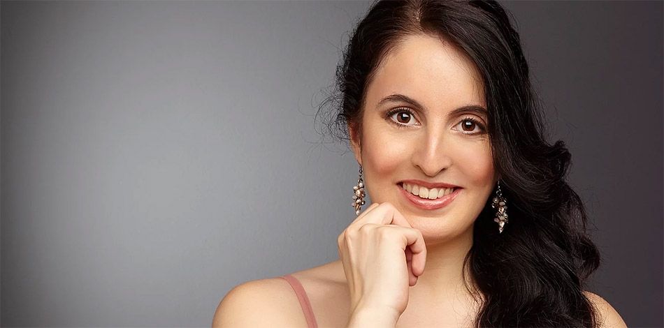 Irene Mas, exalumna de la Fundació Conservatori del Liceu, guanya el premi extraordinari del 58è Concurs Internacional de Cant Tenor Viñas