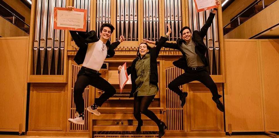 El Trio Jakob, integrat per ex-alumnes del Centre Superior Liceu, obté el Segon Premi en la categoria de Cambra del Concurso Juventudes Musicales de España
