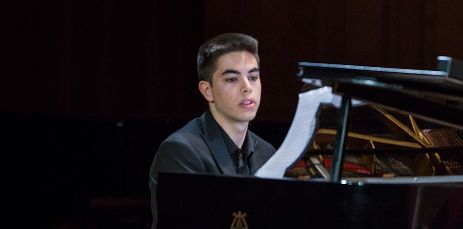 El pianista Rubén Russo, exalumne del Centre Superior Liceu, premiat en el International Moscow Music Online Competition