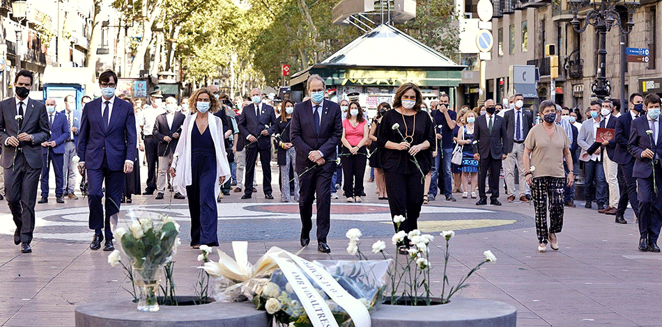 L’alumni de la Fundació Conservatori Liceu, Paula Sánchez Lahoz, va actuar a l’acte en record i homenatge a les víctimes de l’atemptat del 17 d’agost de 2017