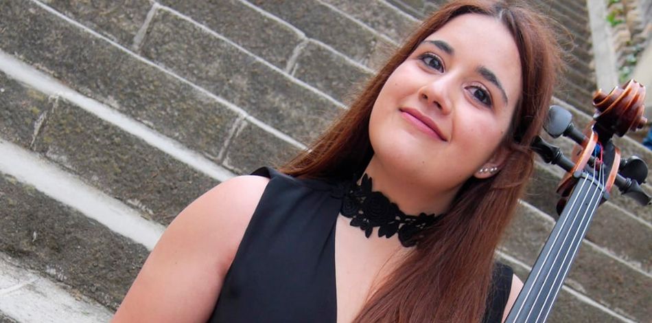 La violoncel·lista Violeta Albert, graduada del Centre Superior Liceu, nou membre de l’Orquestra Filharmònica de Màlaga