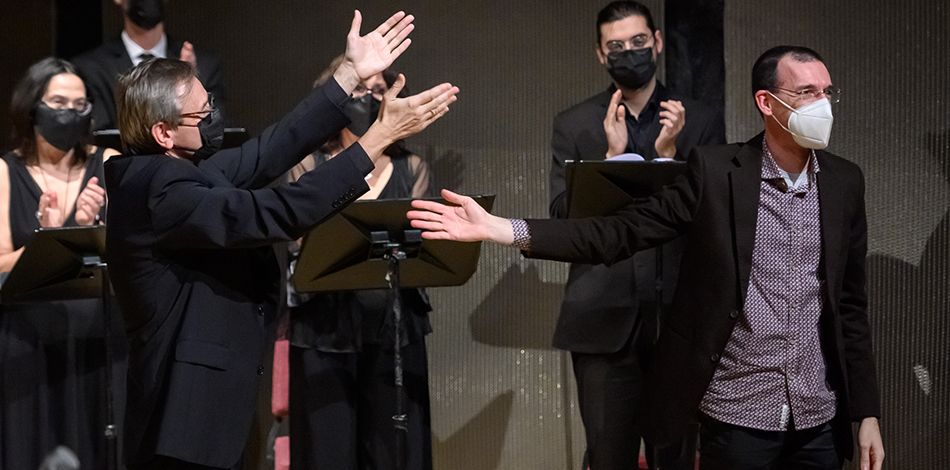 El compositor i director Xavier Pagès-Corella, professor del Centre Superior Liceu, estrena l’obra "Invocation to the Earth" al Petit Palau de la Música